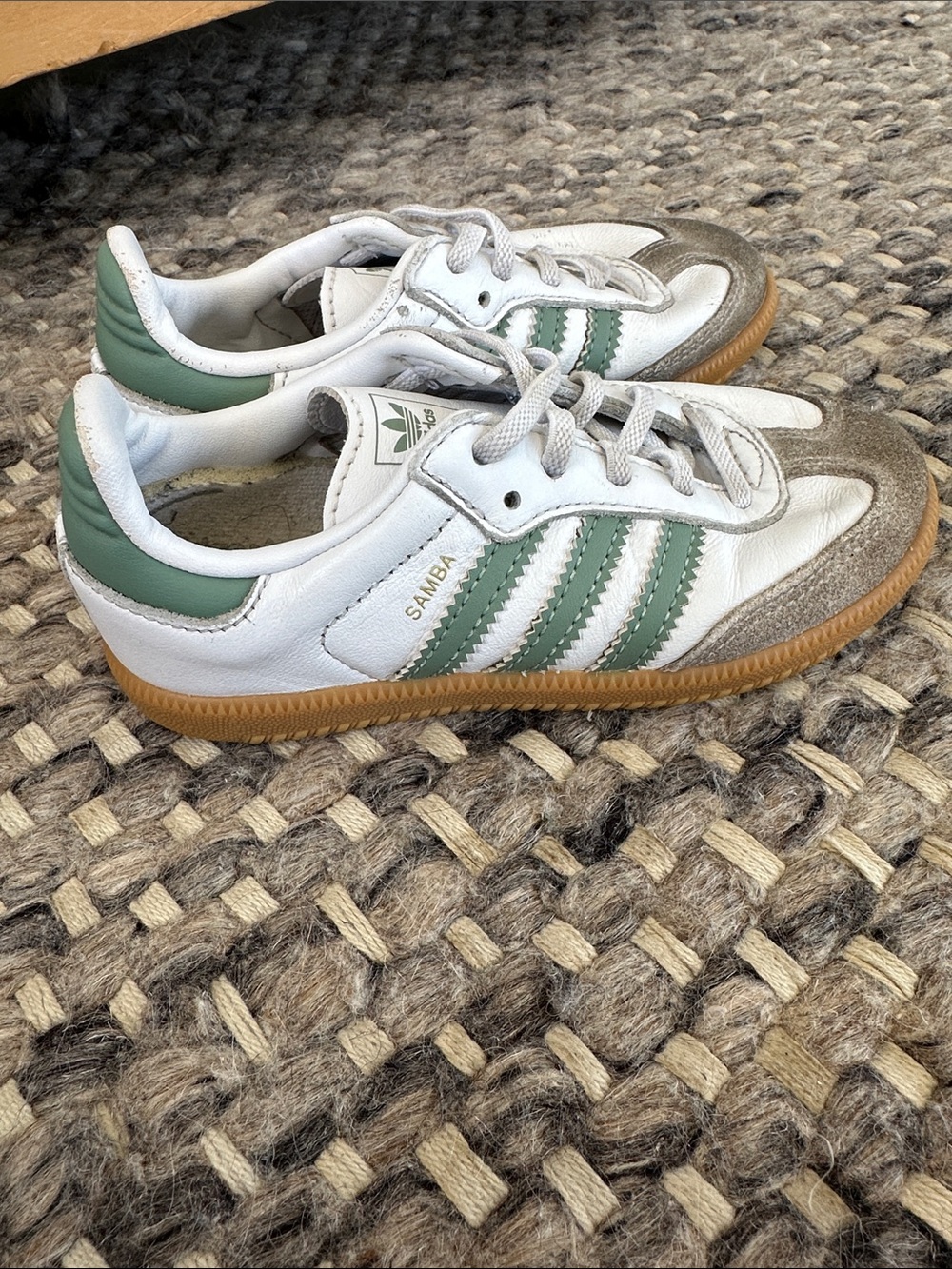 adidas Kids White & Green Classic Sneakers with Gum Outsole